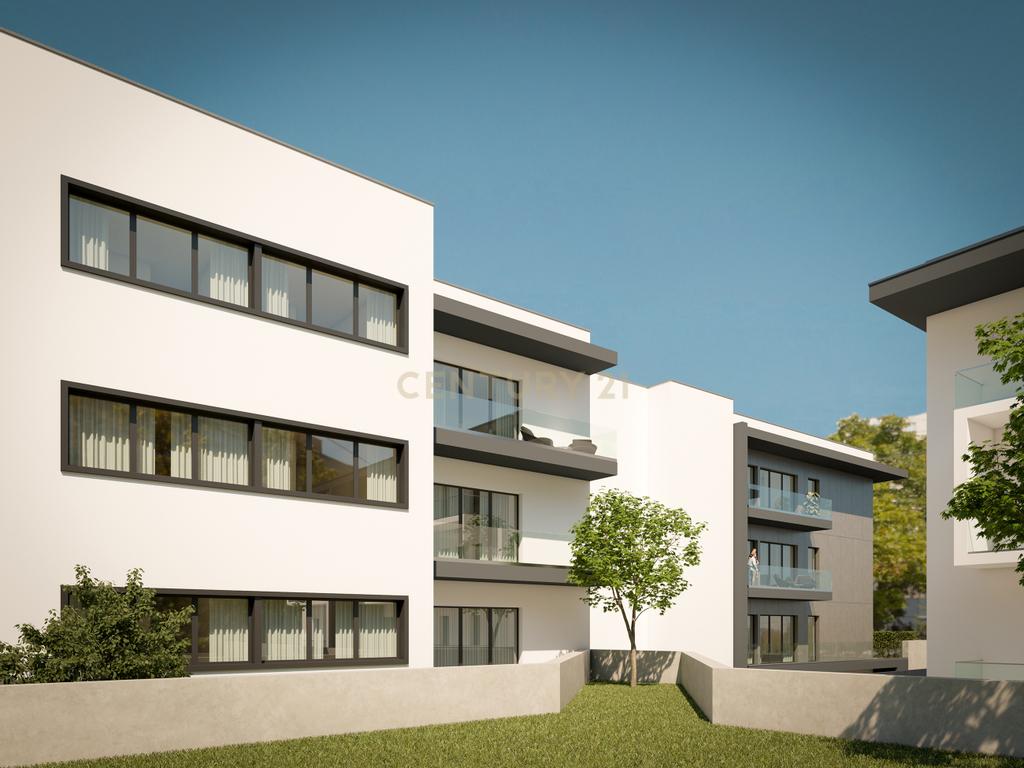 Apartamento T1 Novo em Bragança - Image 4