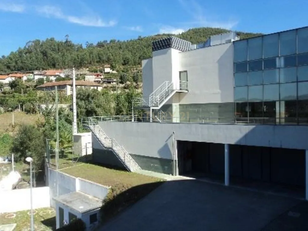 Quinta, Antigo Edifício do ISAVE (universidade) na Póvoa de Lanhoso - Image 31