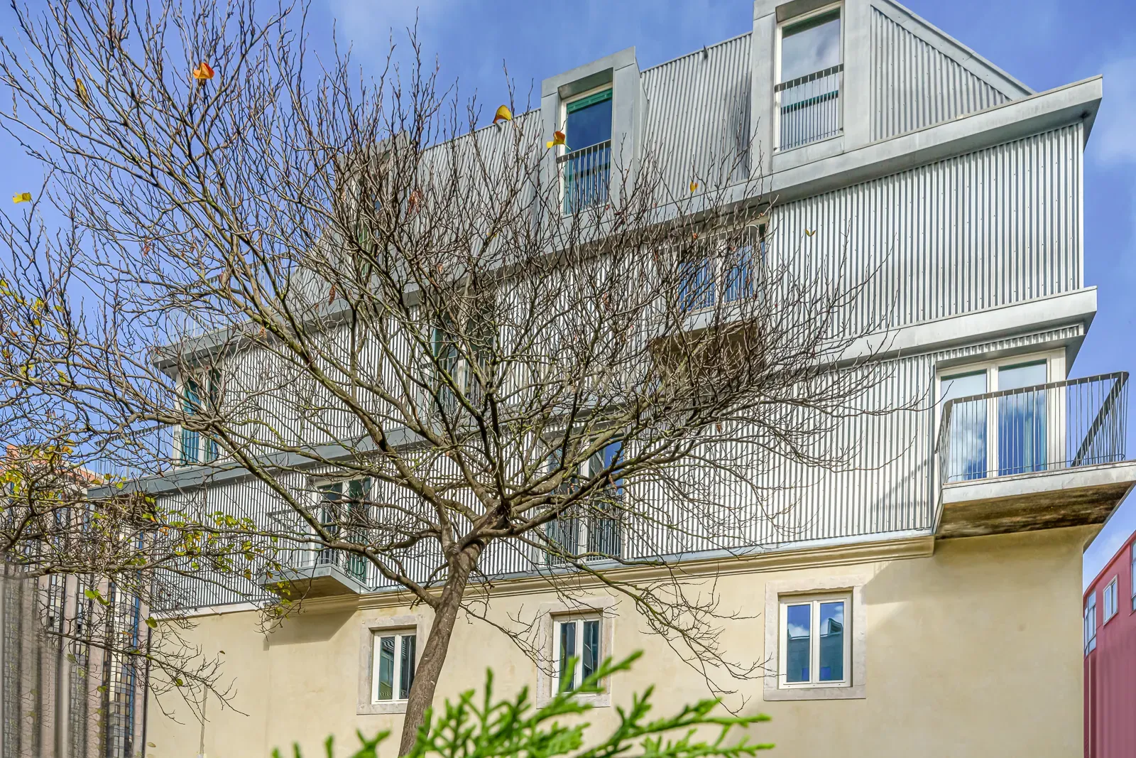 T1 Duplex de Luxo, com Terraço, em Campo de Ourique - Image 2