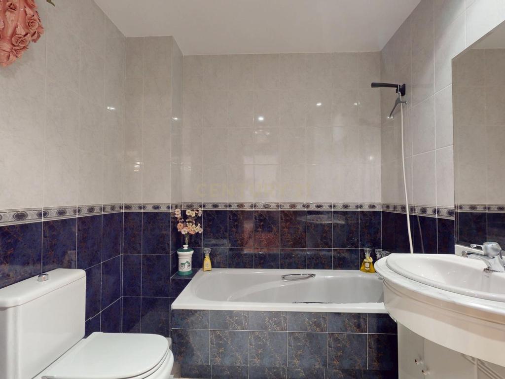  - Image 10