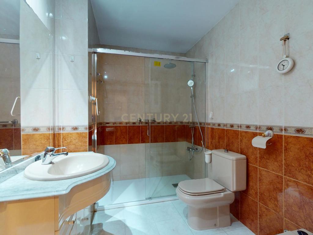  - Image 9