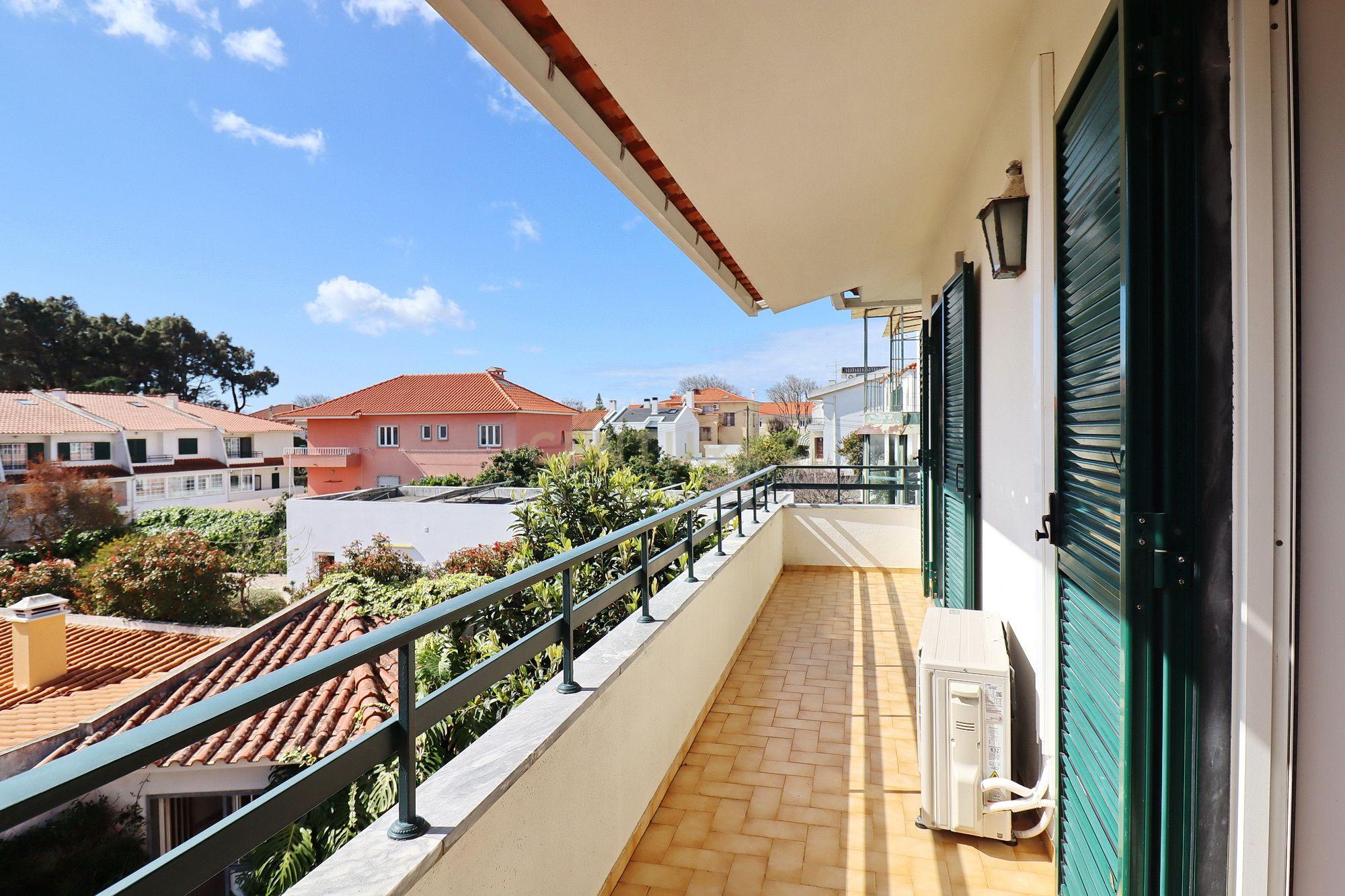 Moradia de Charme em zona residencial Prime, em Santo Amaro de Oeiras - Image 24