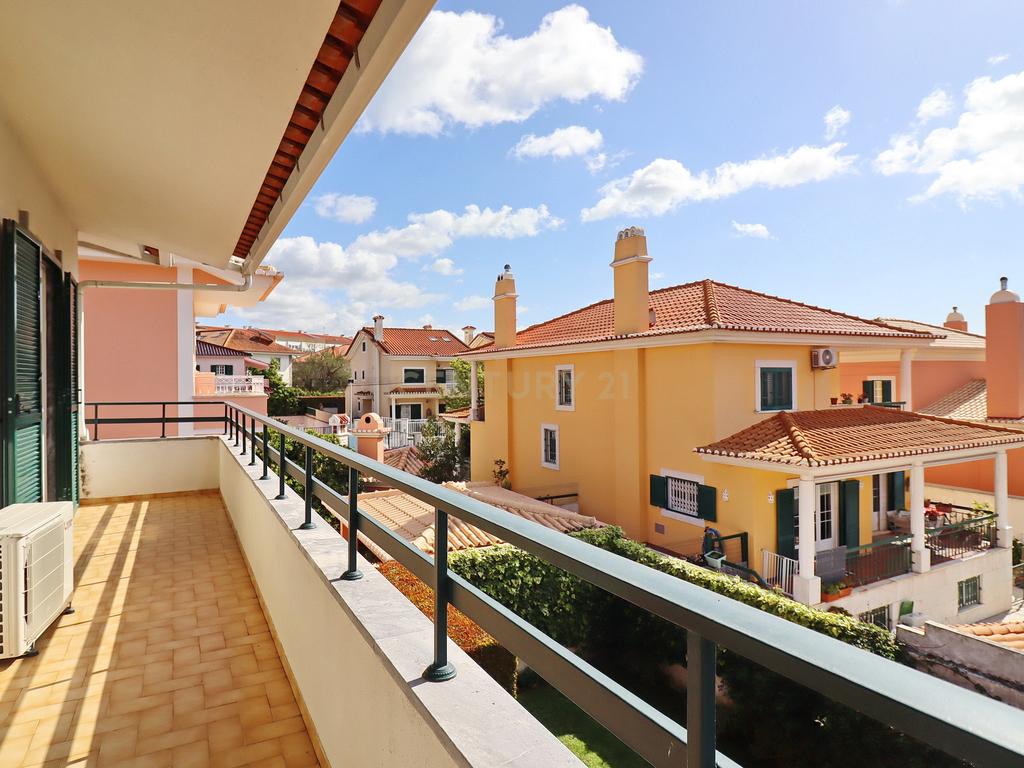 Moradia de Charme em zona residencial Prime, em Santo Amaro de Oeiras - Image 25