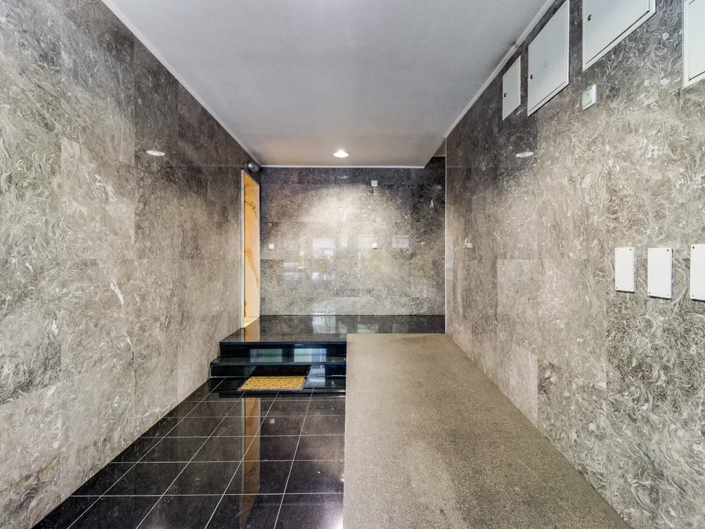 Apartamento T3 com Terraço e Acessibilidade em Amadora - Image 6