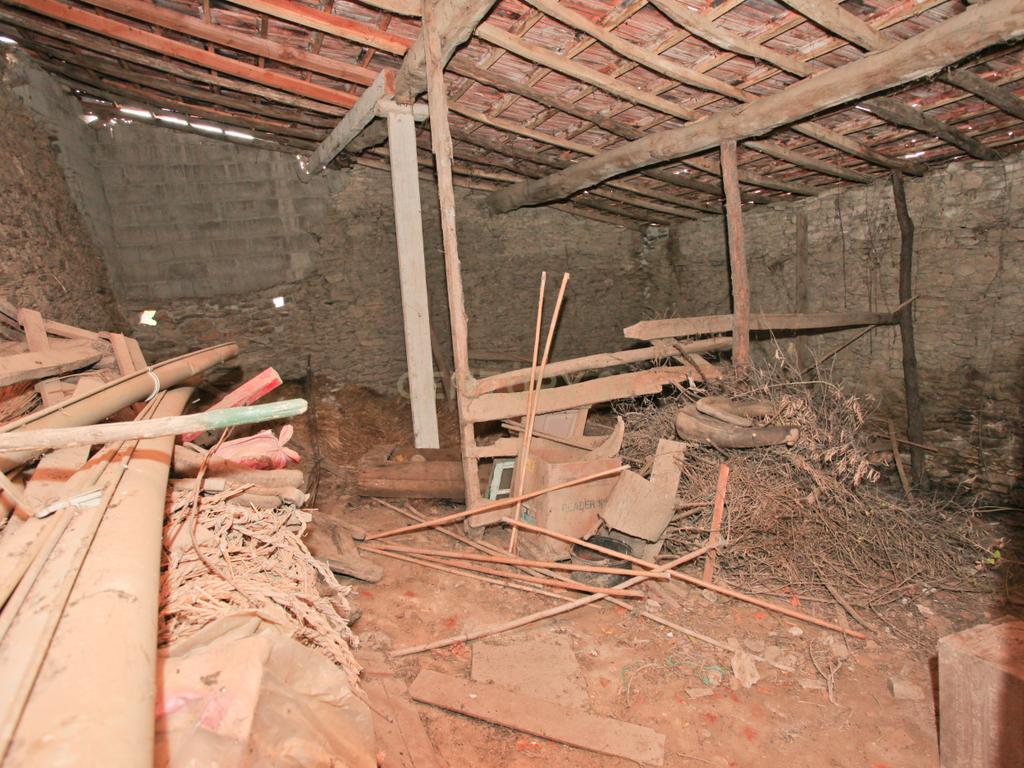 Moradia, Celeiro e Adega em Vilarelhos - Alfândega da Fé - Image 24