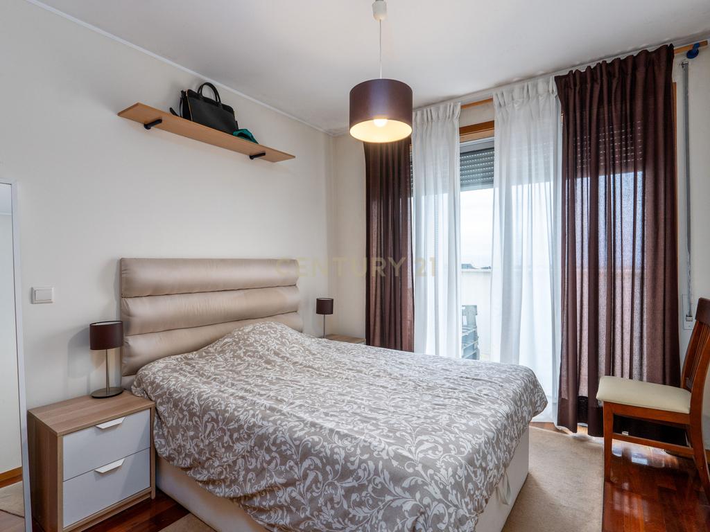 Apartamento "Cobertura" com terraço nas 3 frentes T4 (Atualmente T3 + Escritório) no Condomínio "Tílias do Atlântico" - Image 19