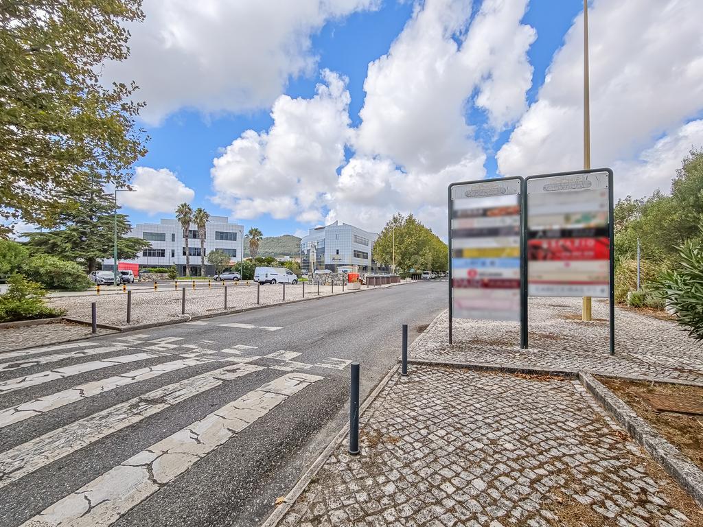 Arrendamento de escritório com 2 salas de reuniões e sala comum | Arrecadação | 1 Parqueamento Beloura Office Park - Image 4