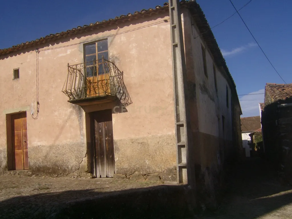 Moradia com terreno para reconstruir Roqueiro - Estreito - Image 2