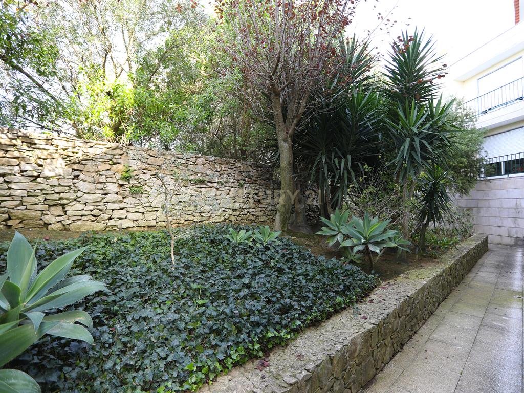 Moradia T3 em Condomínio Privado - Parede - Cascais - Image 35