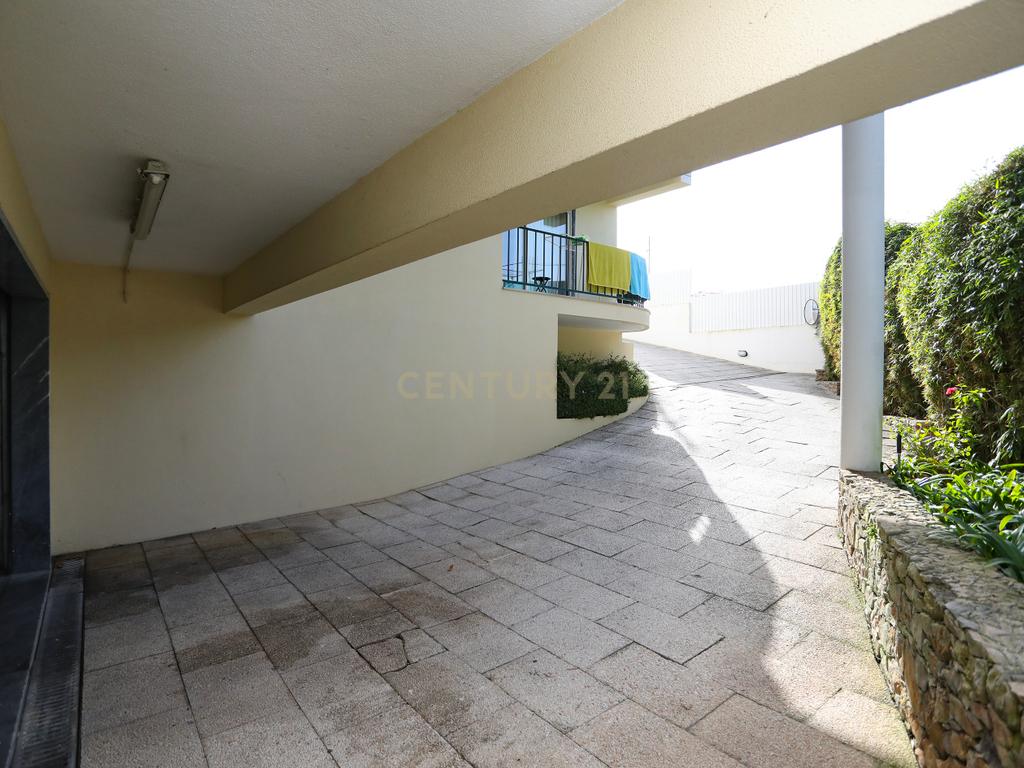 Moradia T3 em Condomínio Privado - Parede - Cascais - Image 5