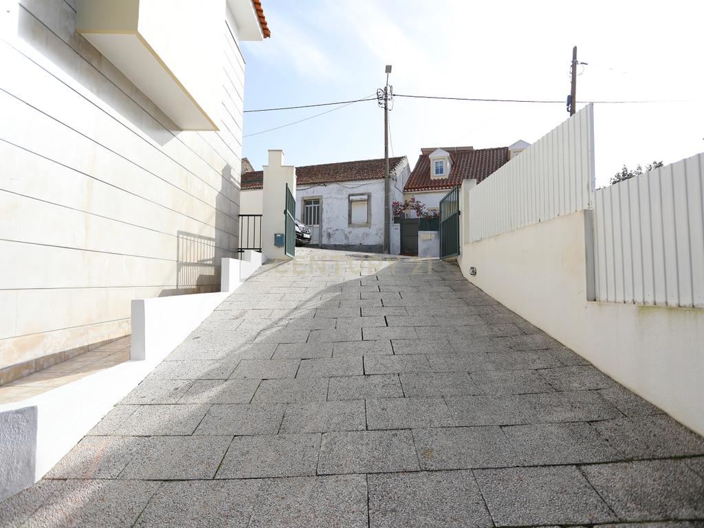 Moradia T3 em Condomínio Privado - Parede - Cascais - Image 4