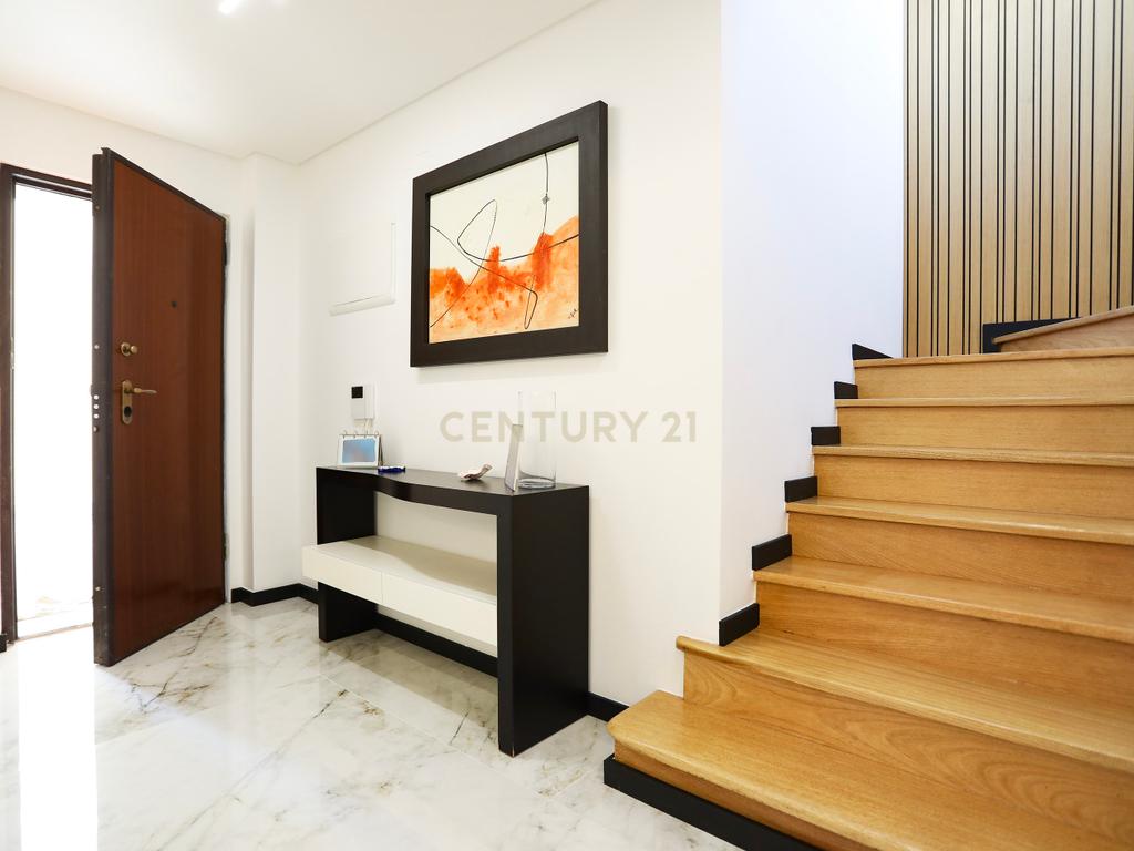 Moradia T3 em Condomínio Privado - Parede - Cascais - Image 7