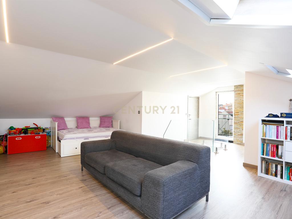 Moradia T3 em Condomínio Privado - Parede - Cascais - Image 27