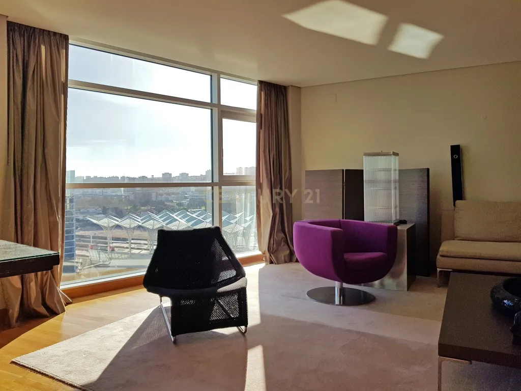 Duplex Moderno em Parque das Nações, Lisboa - Image 4