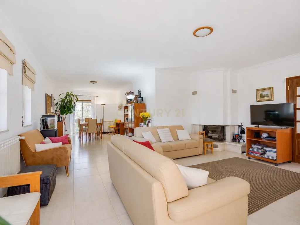 Apartamento T4 | Para Venda | Jardins da Aguilha – São Domingos de Rana | 3º Andar com elevador| 190m² | Garagem | Cascais - Image 9