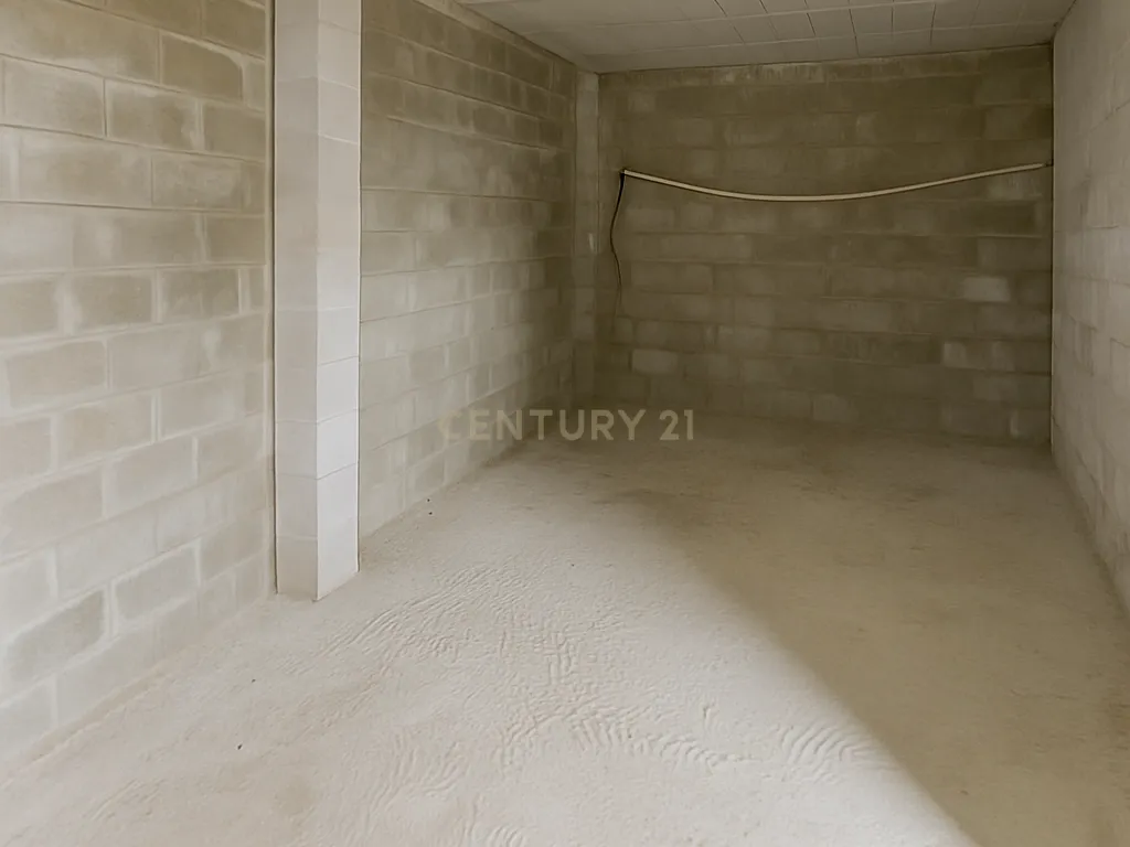 - Image 34
