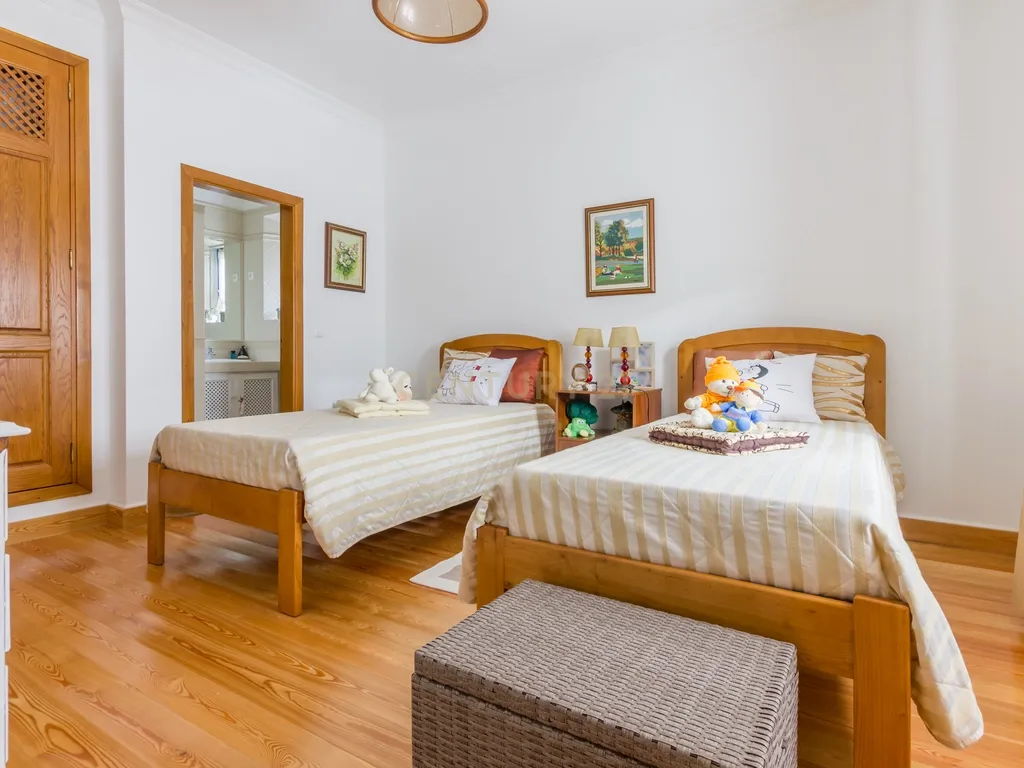 Quinta de Luxo na Serra da Arrábida – Um Refúgio Exclusivo no Coração da Natureza - Image 22