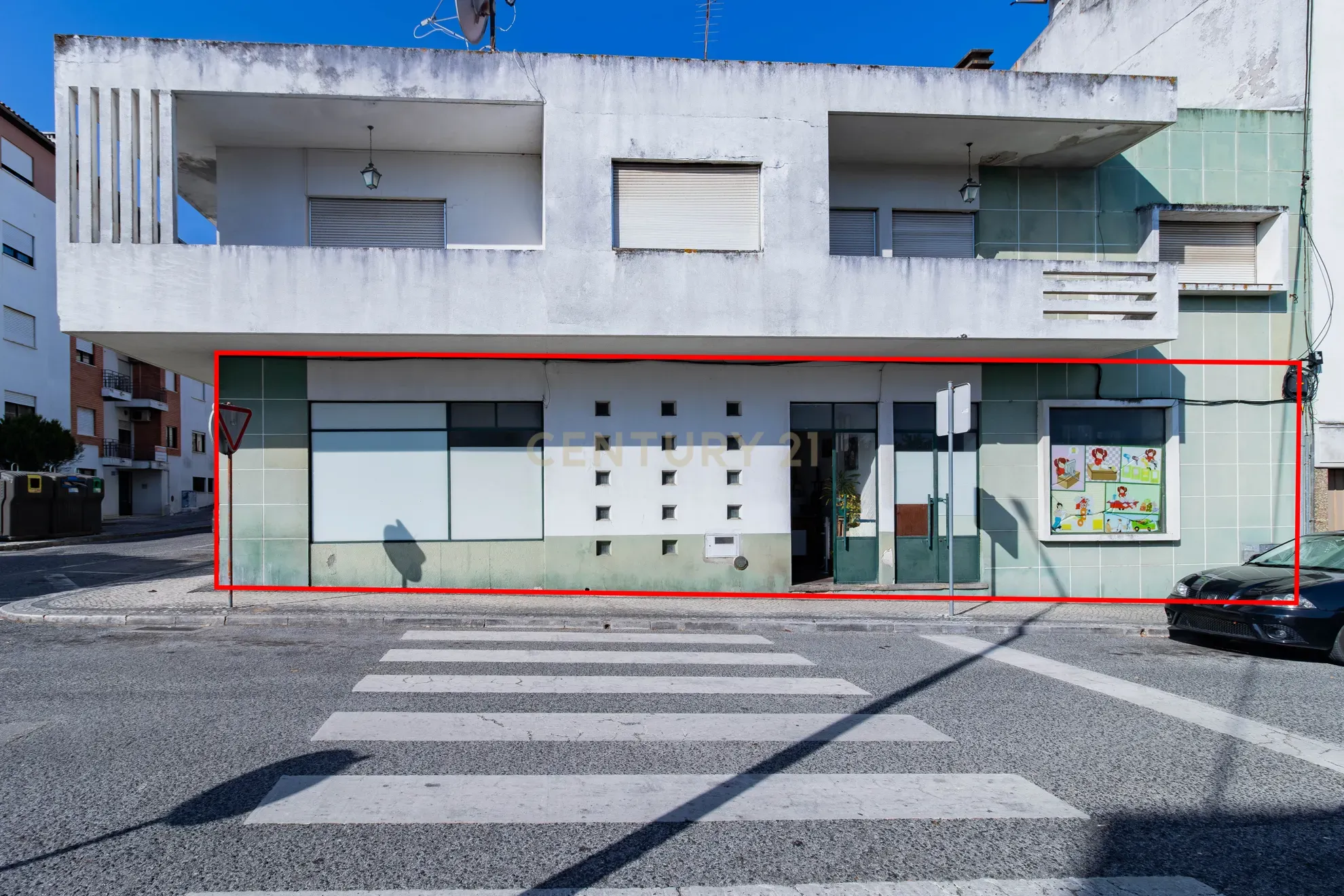Fotografia 8 de T6 com 5 casas de banho e 4 entradas independentes em Alcanena,
