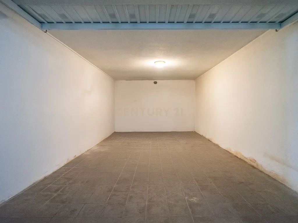 Apartamento T3 - Seminovo - C/ garagem - Image 39
