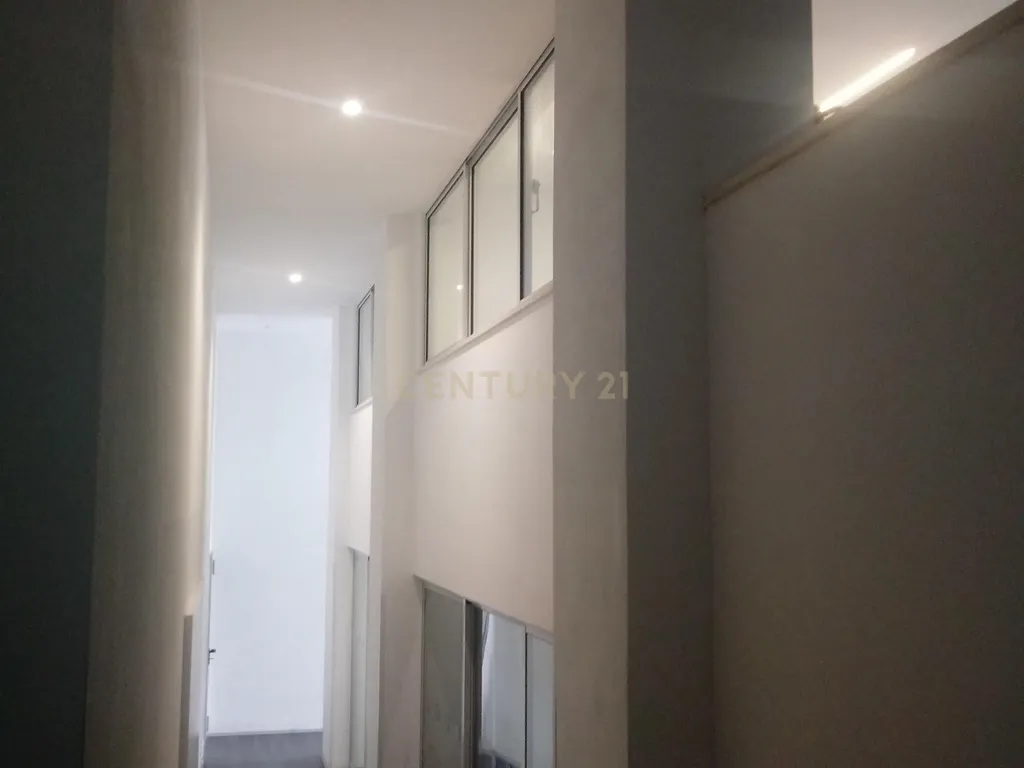 Armazém Multi-funcional em Braga - Image 6