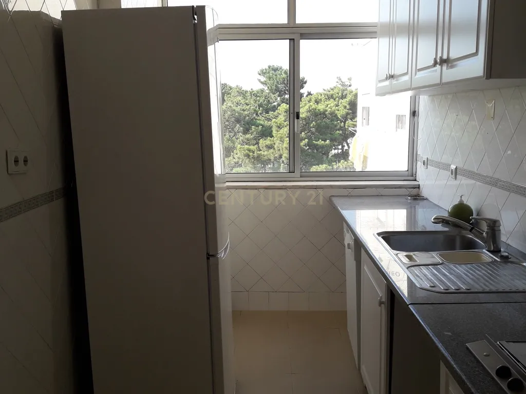 Apartamento T2 Miratejo / Corroios - Image 5