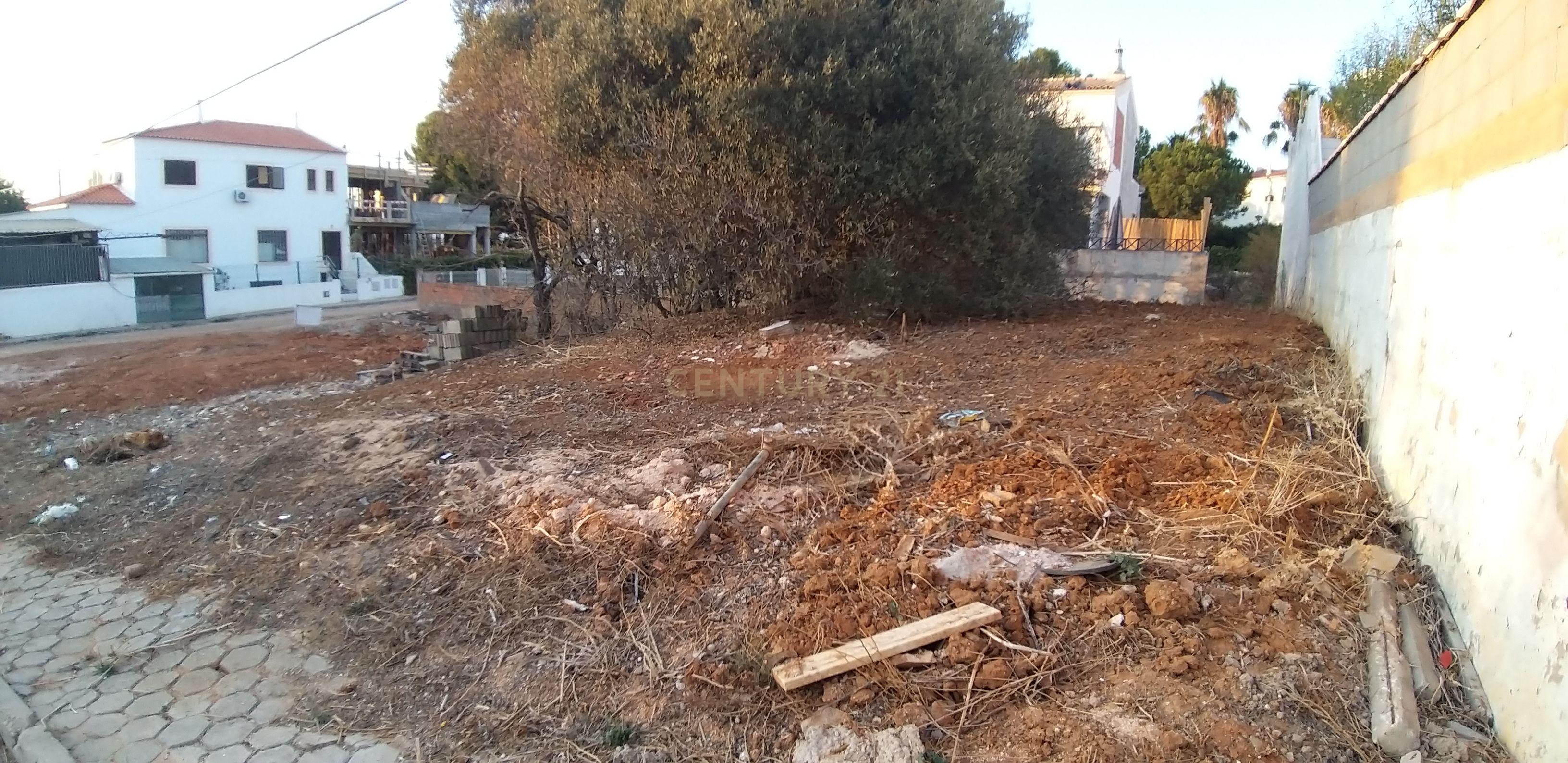 Land for sale in Portimão, Portugal — €139,000