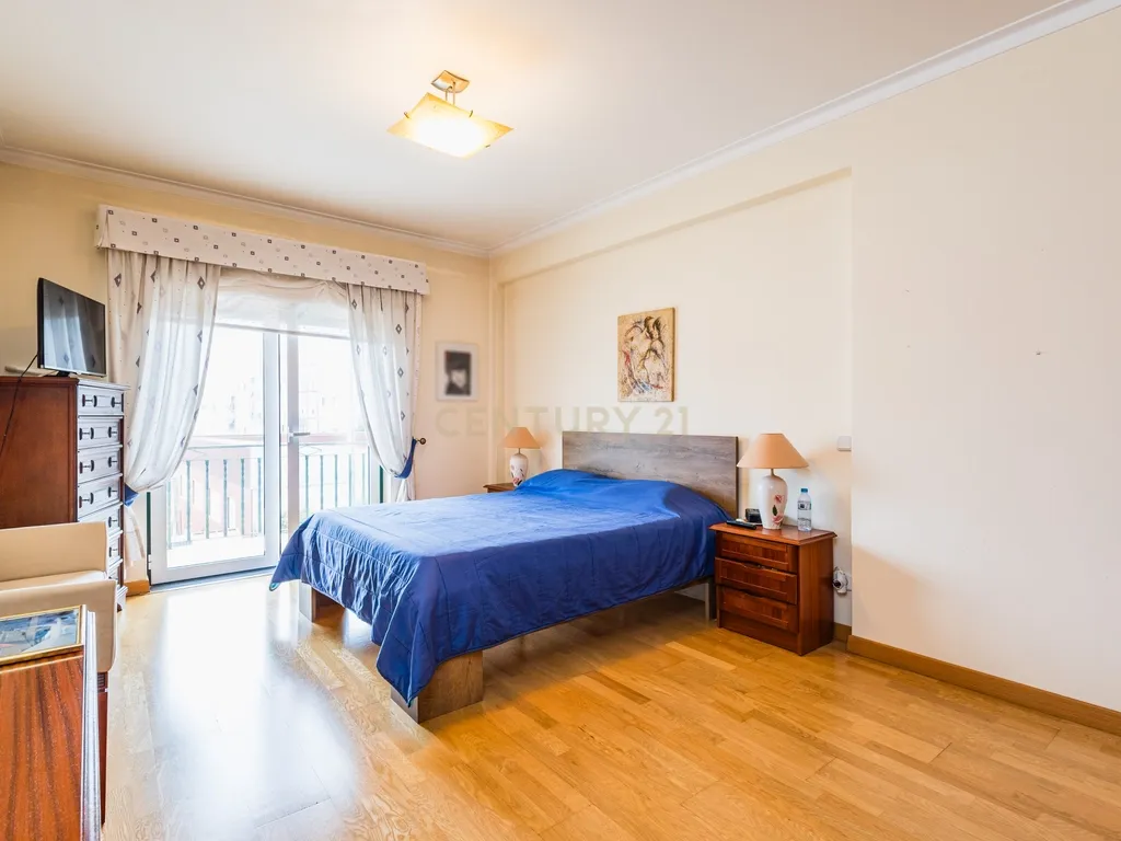 Apartamento T3 à venda em Cruz de Areia – Localização Privilegiada! - Image 19