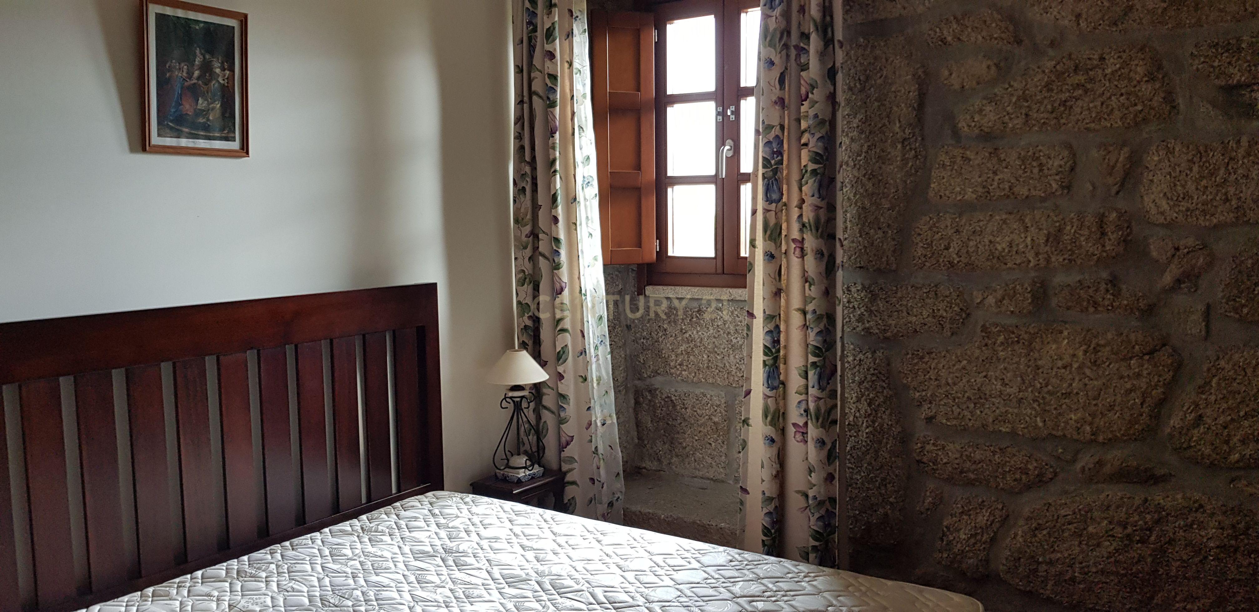 Imóvel com negócio em Montalegre. - Image 14