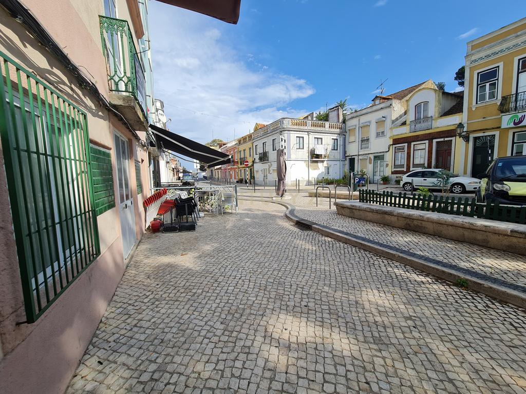 Prédio/Moradia 3 pisos - Seixal. - Image 3