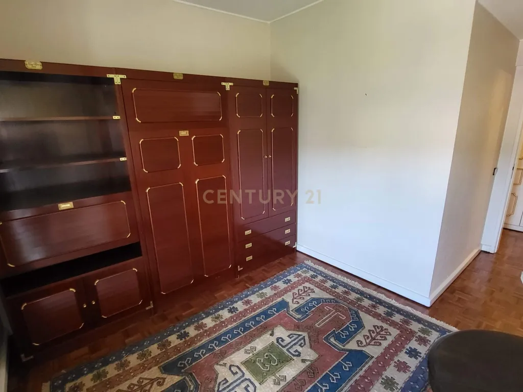 Apartamento T5 Mobilado c/ Garagem dupla fechada - Figueira da Foz - Image 49