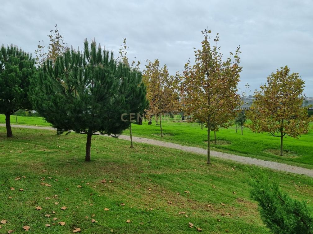 LOJA - PRAGAL, ALMADA - Image 9