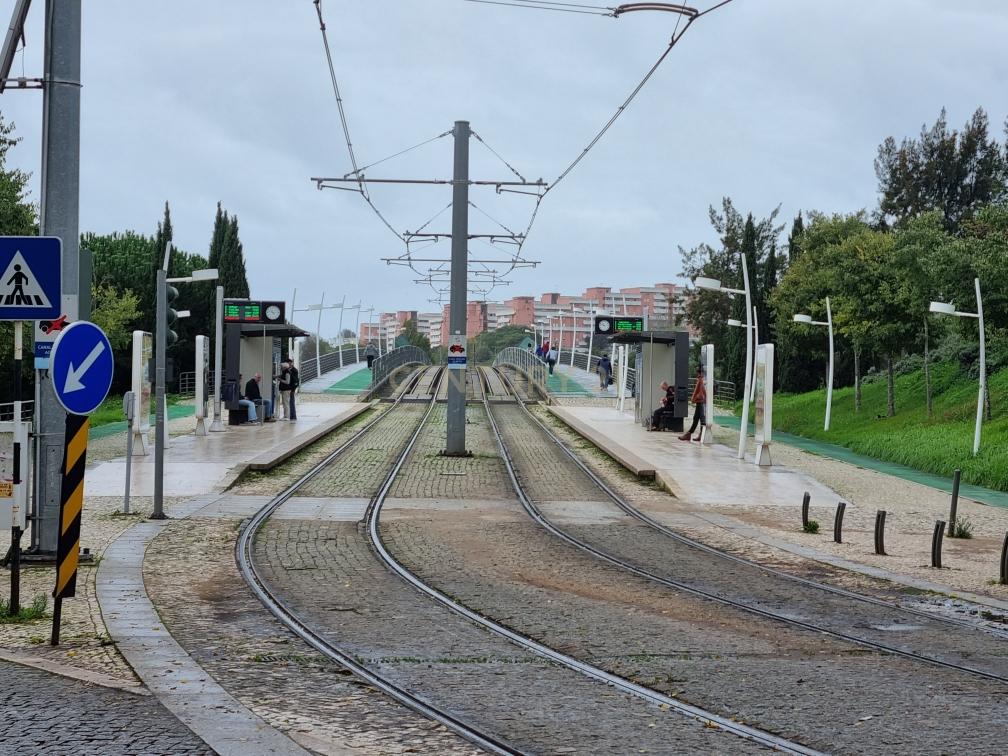 LOJA - PRAGAL, ALMADA - Image 12