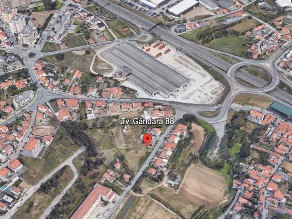 Terreno Urbano em Vila Nova de Gaia - 5901m² por 900.000€ - Image 1