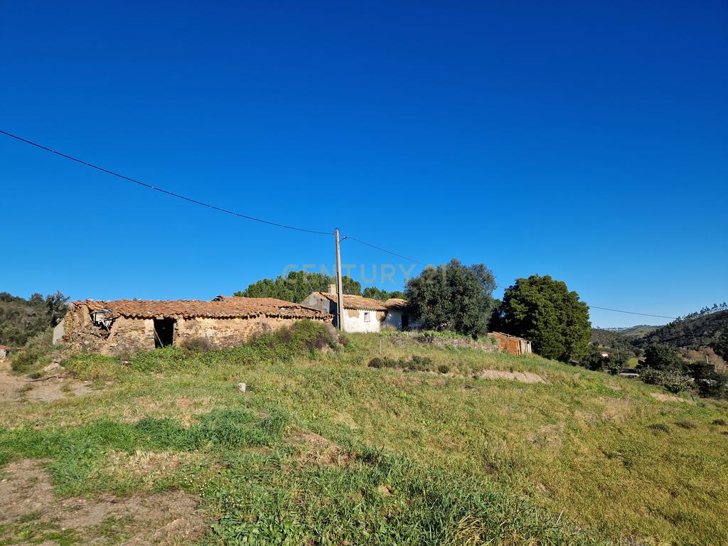 Ruína com 4 Hectares de terreno - S. Teotónio (Odemira) - Image 2
