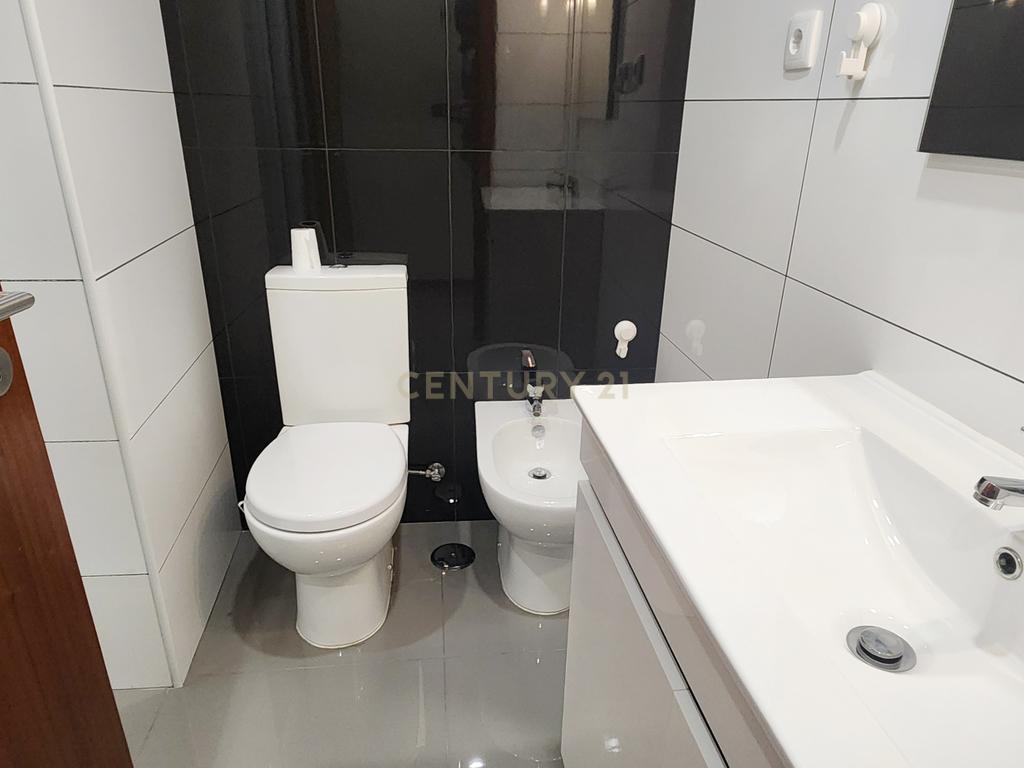 Apartamento T3 no centro de Viseu - Image 5