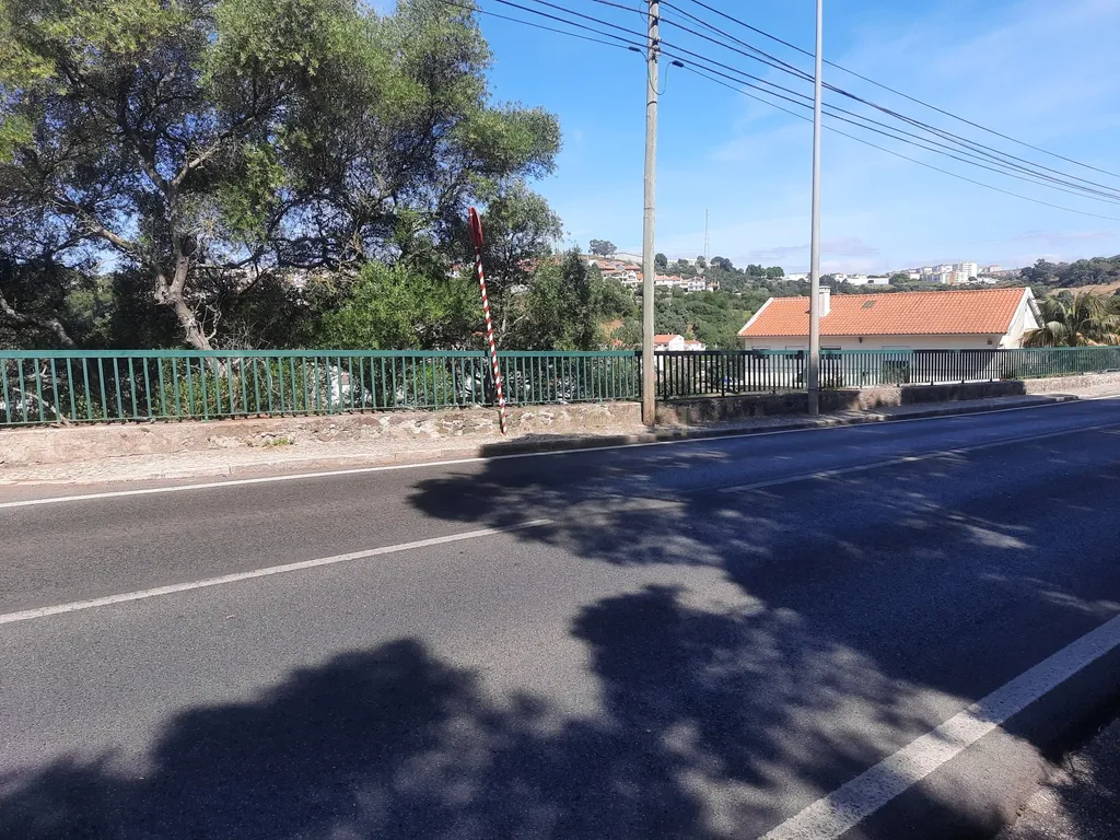 Terreno Urbano em Valejas – Potencial para Projetos Futuros - Image 6