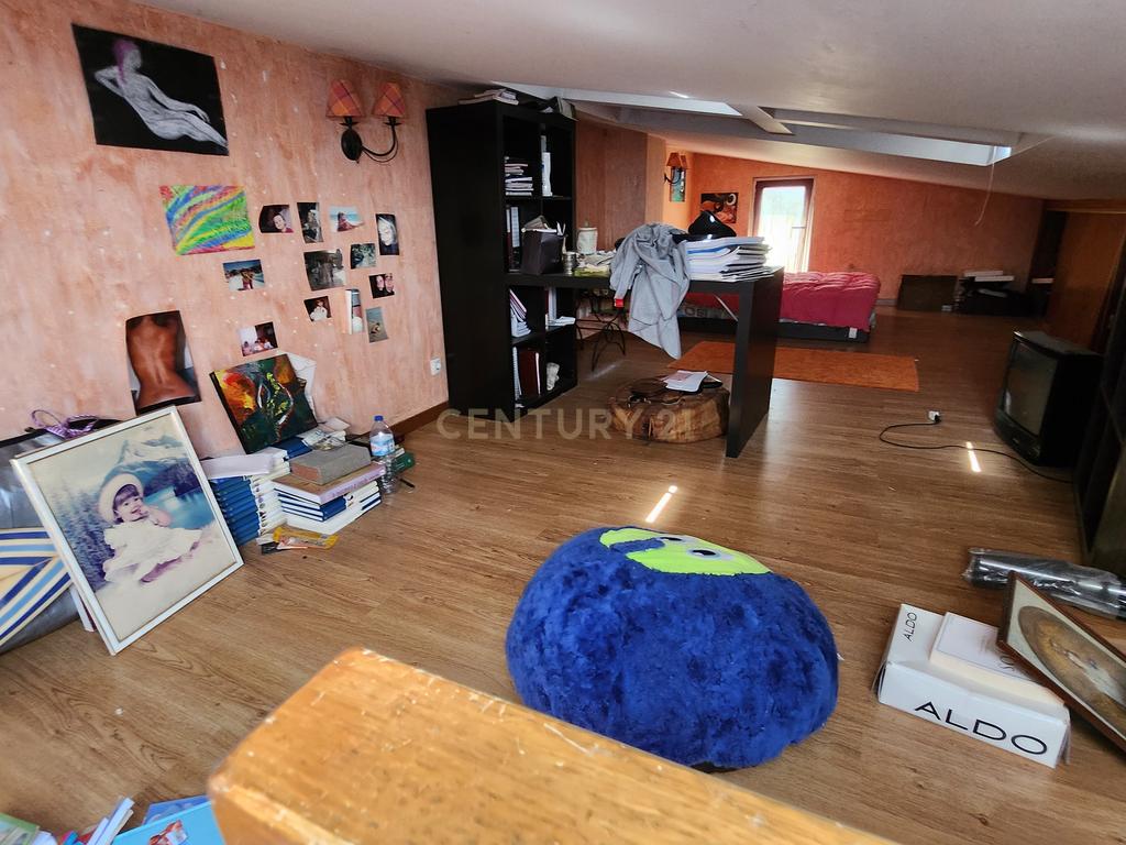 Moradia T3+1 Alcabideche. - Image 12