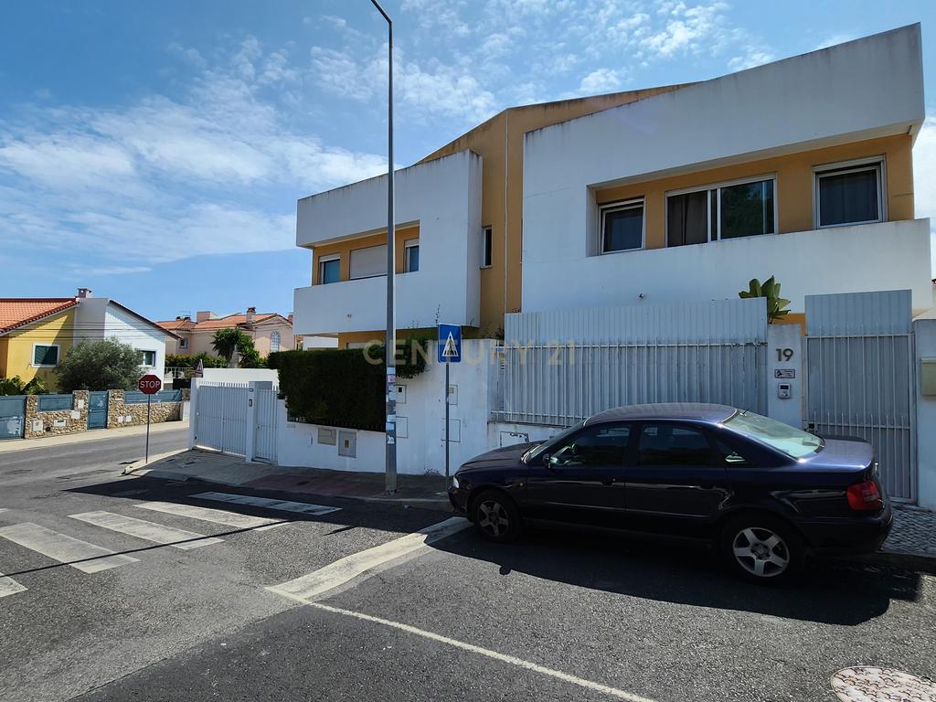Moradia T3+1 Alcabideche. - Image 7