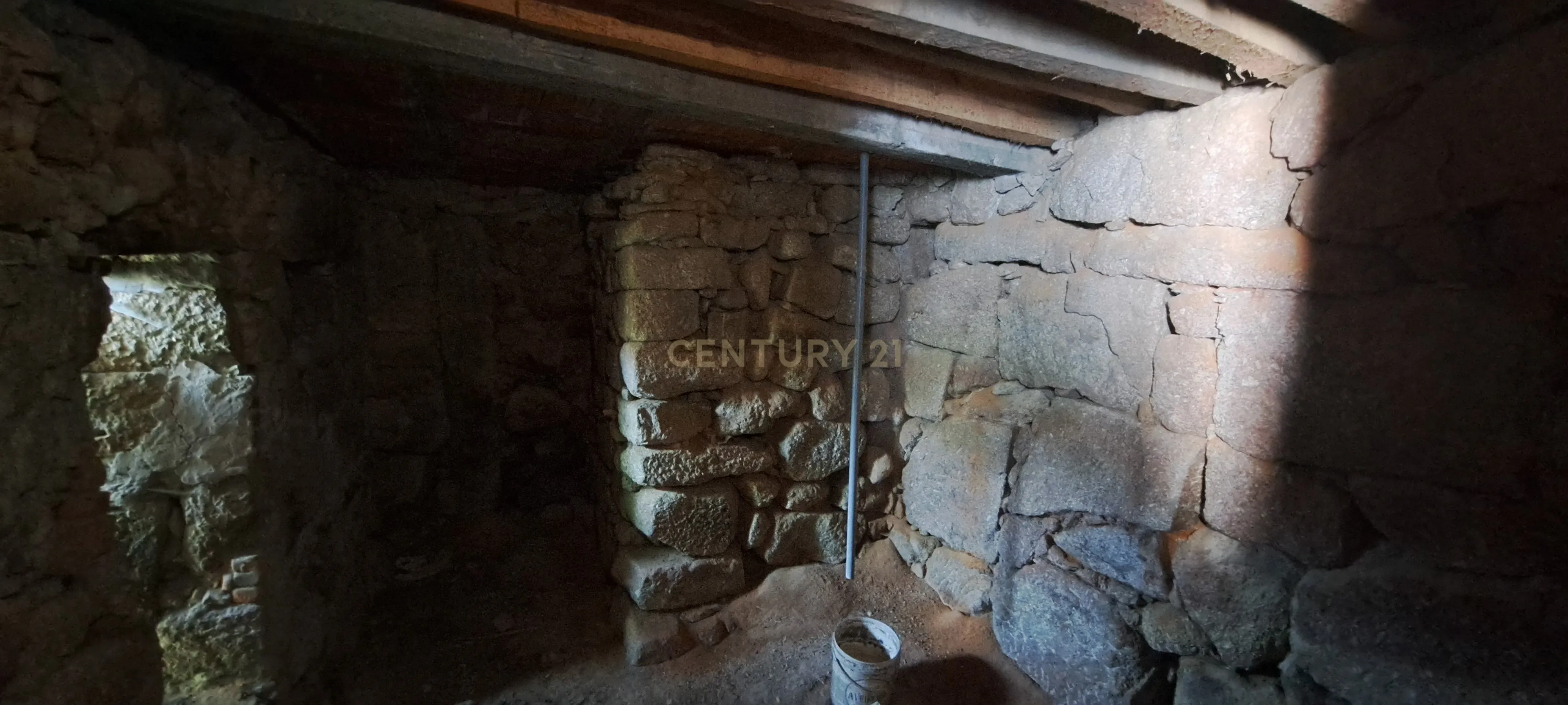 Quintinha com casa em pedra, Fragosela de Cima - Viseu - Image 10