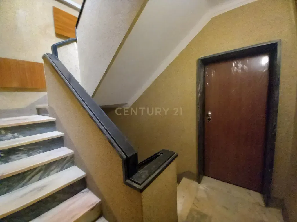 Renovação Exclusiva: Apartamento de 3 Assoalhadas Próximo ao Bairro Afonso Costa em Setúbal - Image 29