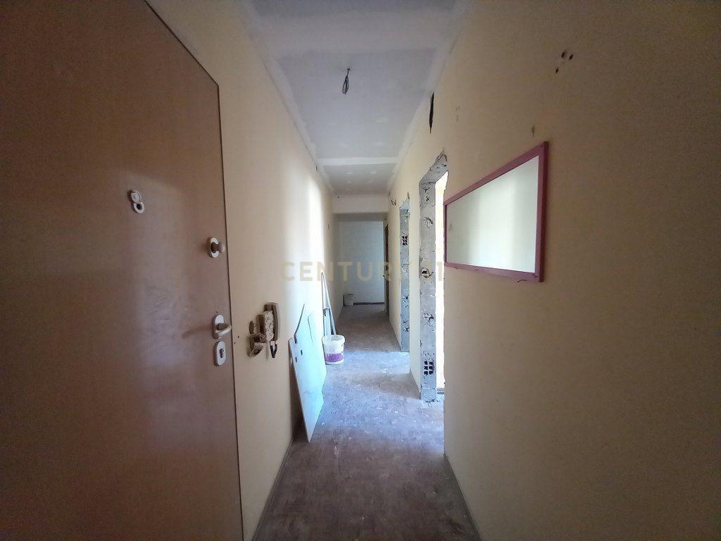 Renovação Exclusiva: Apartamento de 3 Assoalhadas Próximo ao Bairro Afonso Costa em Setúbal - Image 30