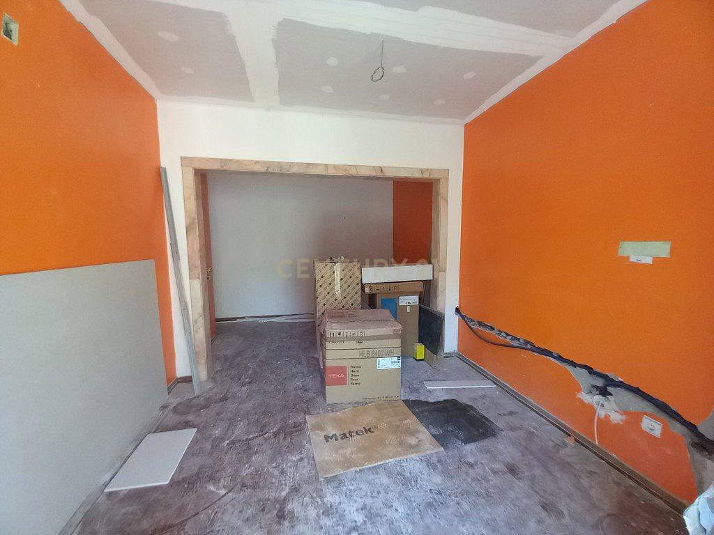 Renovação Exclusiva: Apartamento de 3 Assoalhadas Próximo ao Bairro Afonso Costa em Setúbal - Image 23