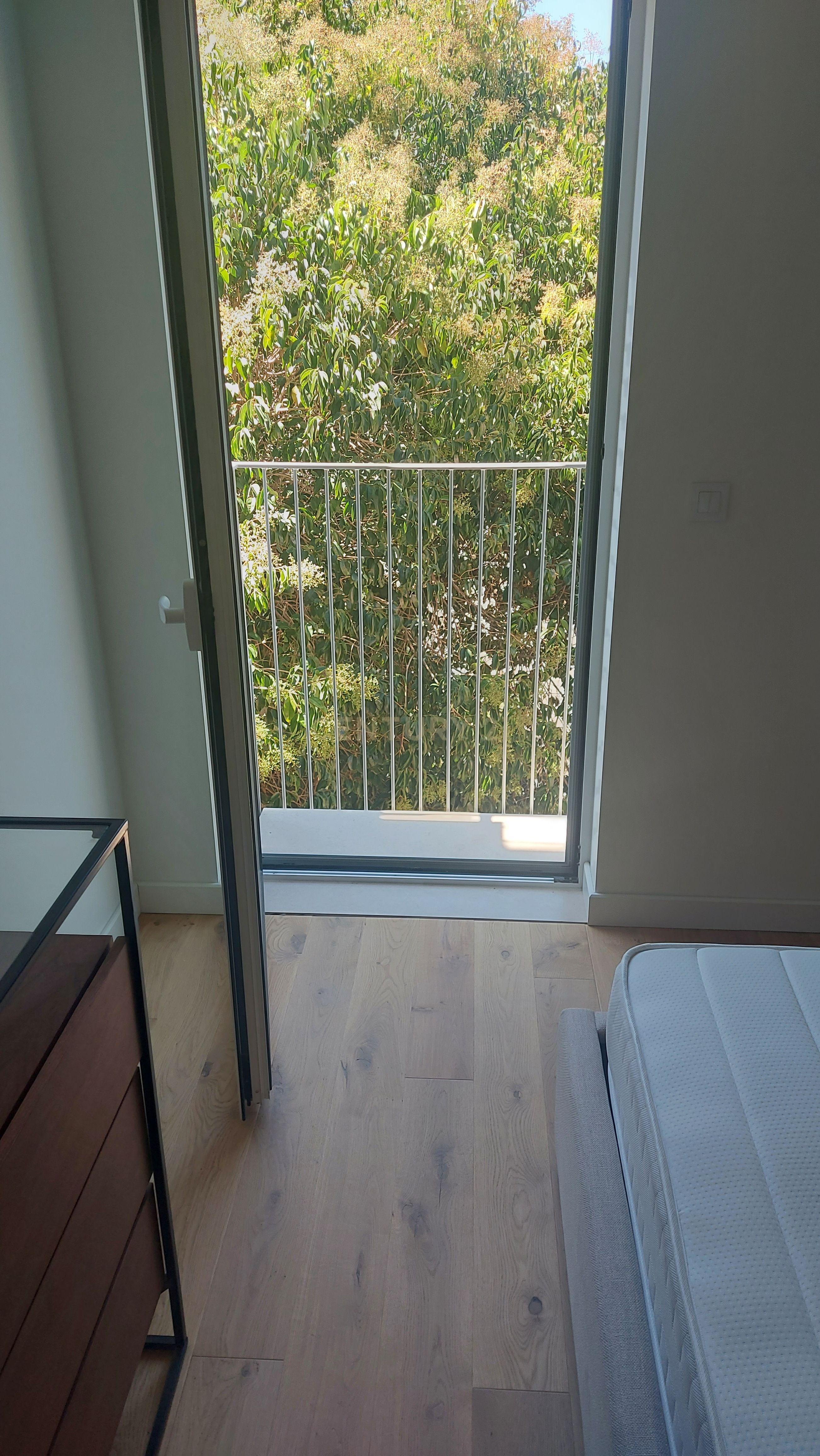Apartamento Duplex T2, Novo, já concluído e com Licença de Utilização, à Venda em Zona Nobre e Recatada do Areeiro na Av. Madrid - Image 41