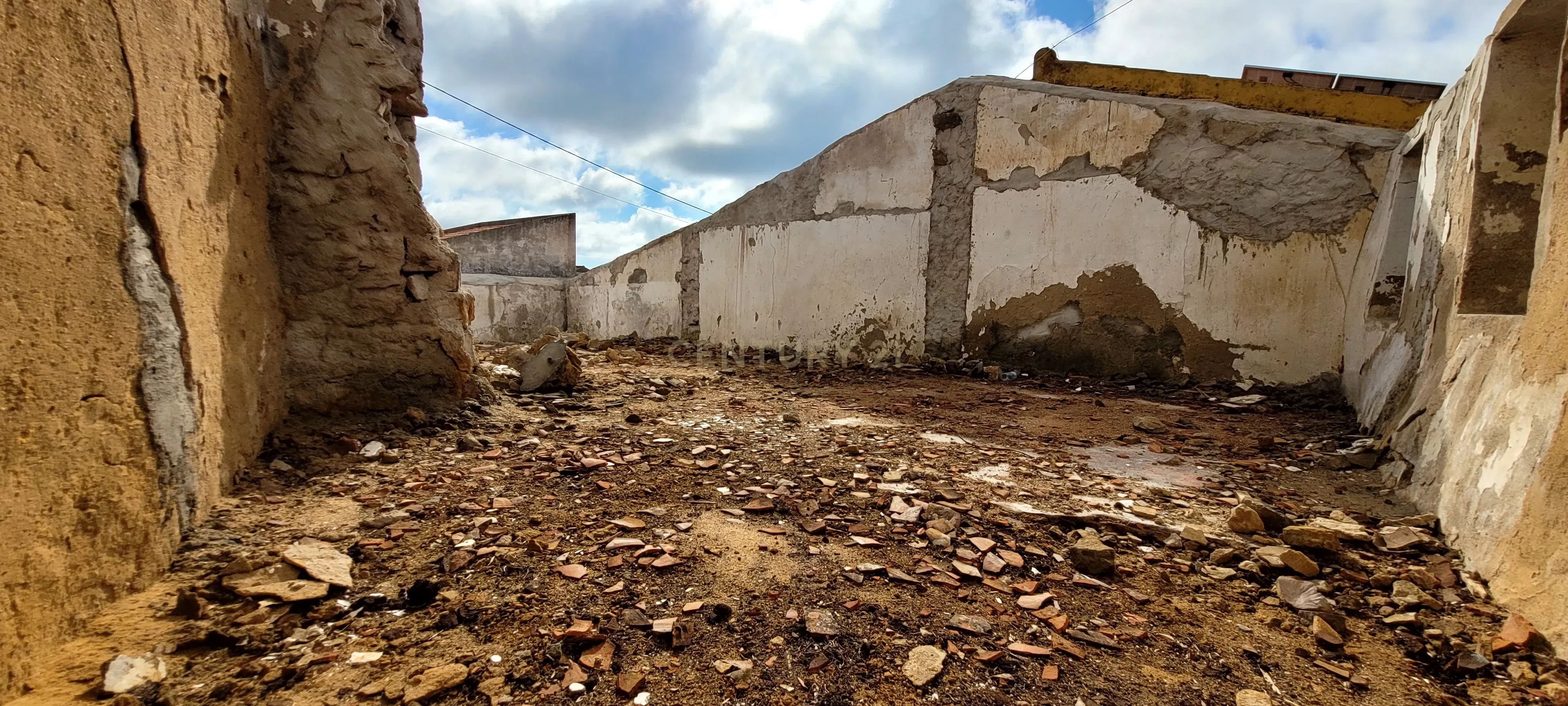 Moradia para reconstrução Merceana - Image 3