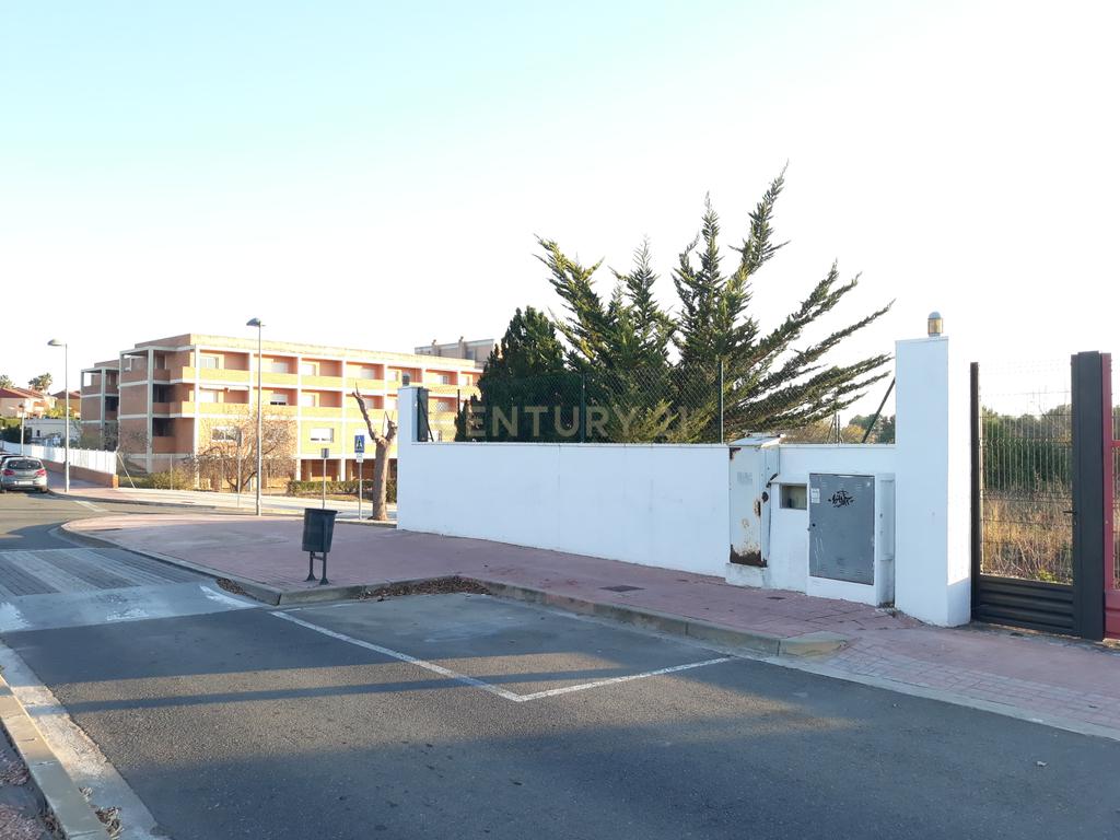 undefined - Image 3