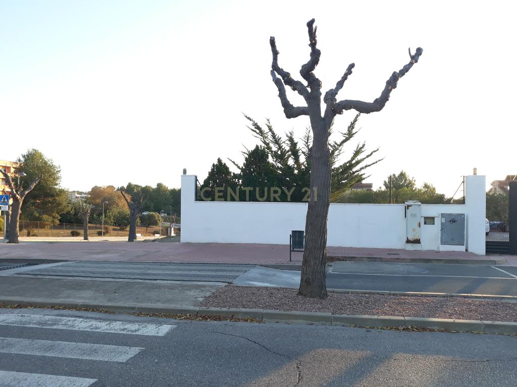 undefined - Image 2