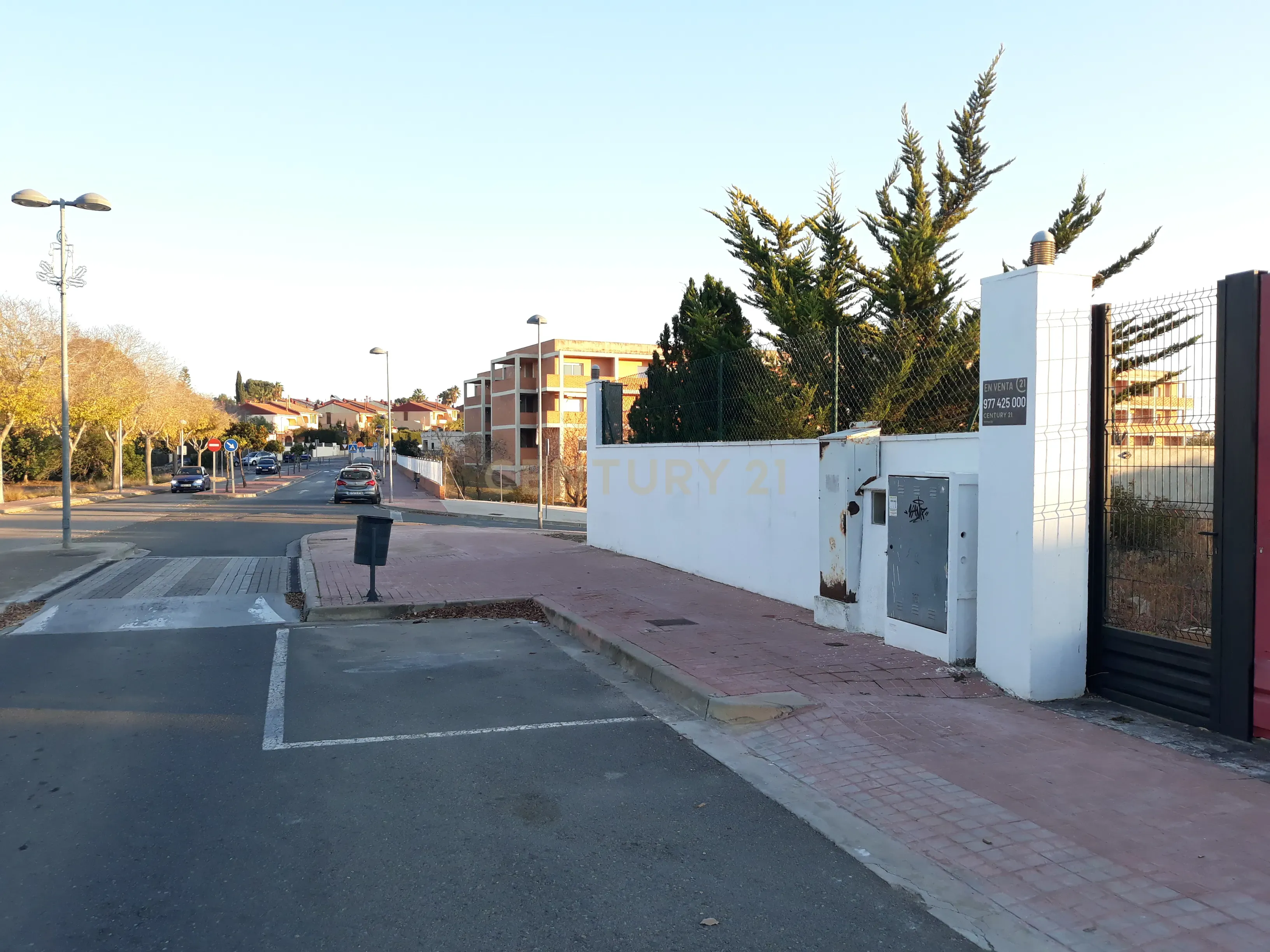undefined - Image 1