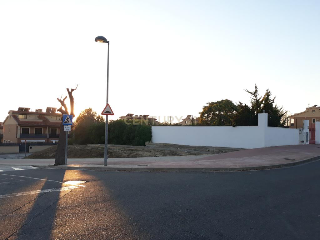 undefined - Image 8