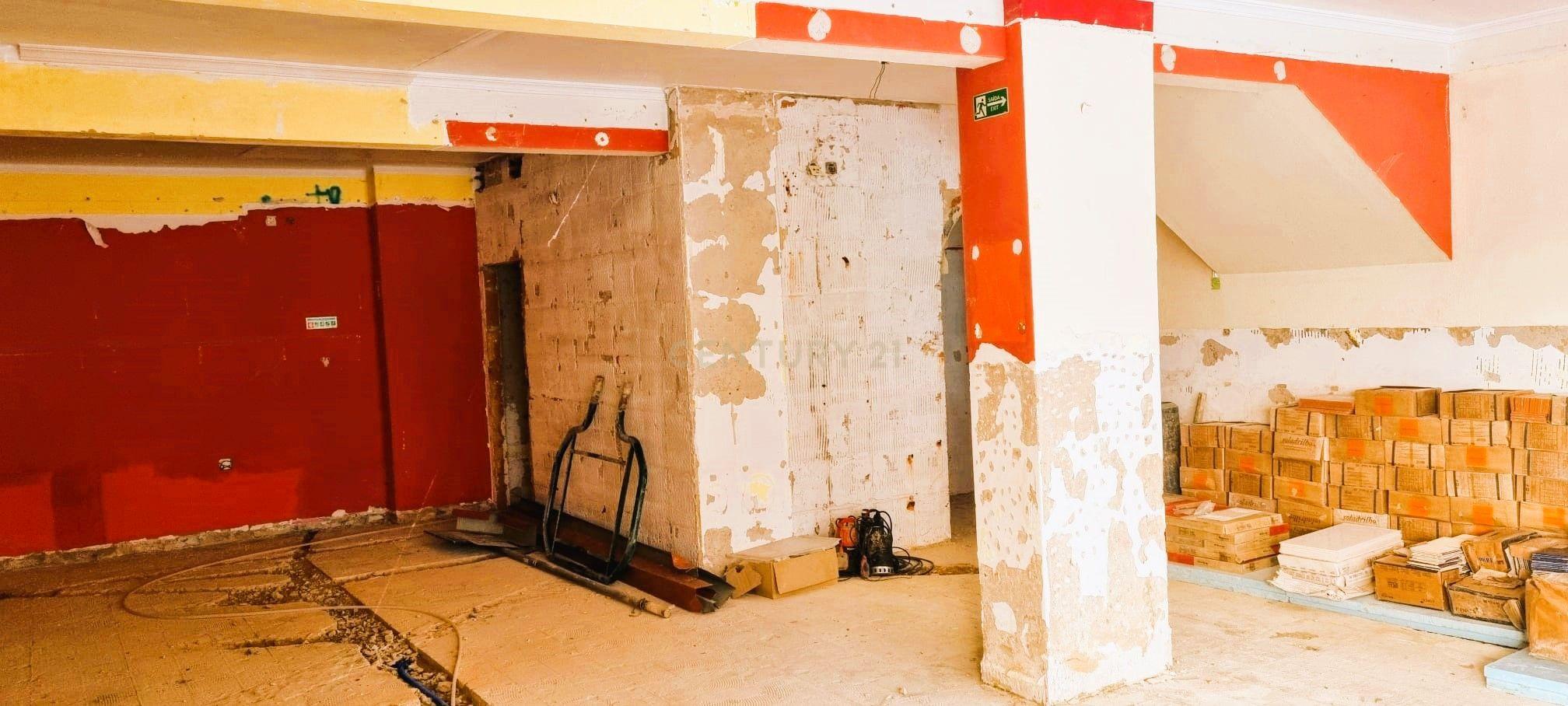 **Oportunidade Imperdível no Centro de Portimão!** - Image 6