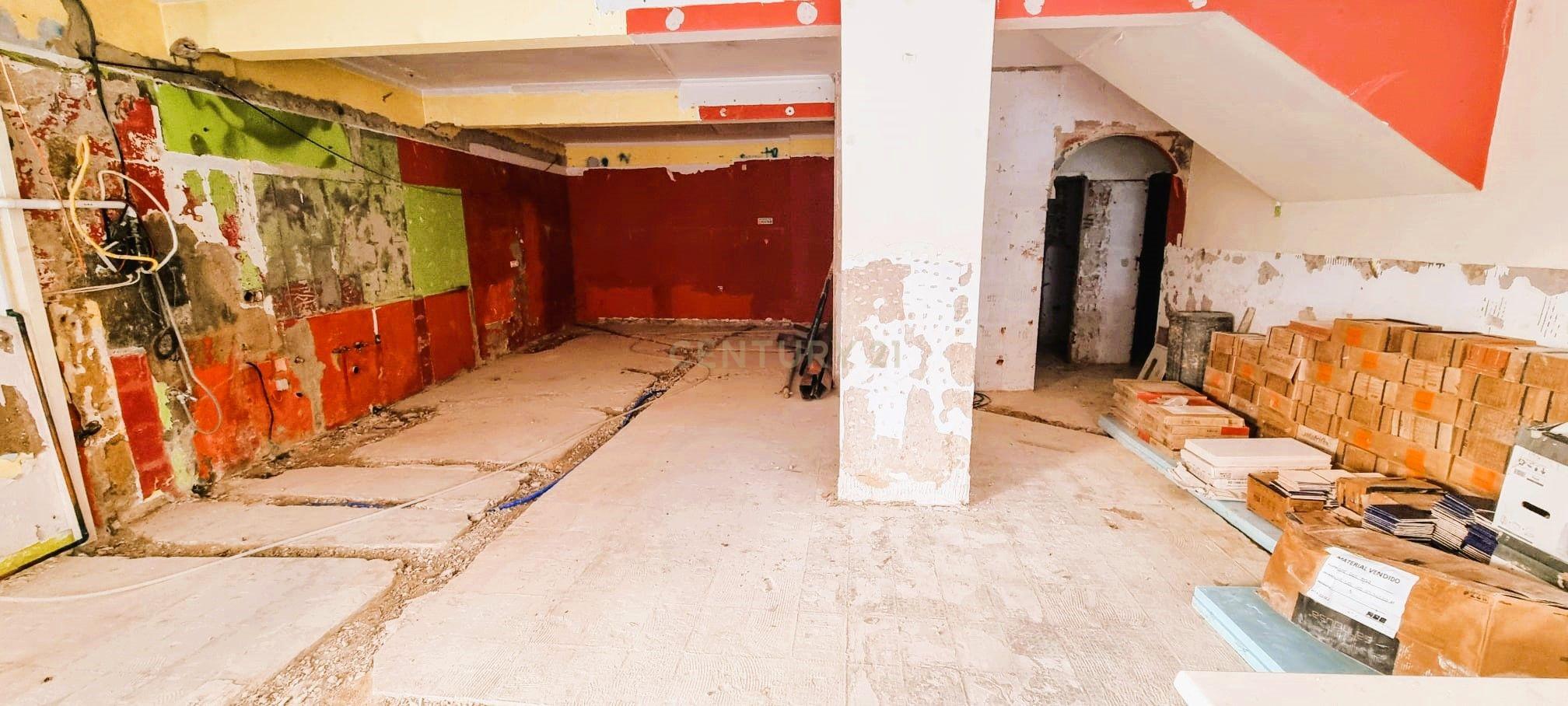 **Oportunidade Imperdível no Centro de Portimão!** - Image 5